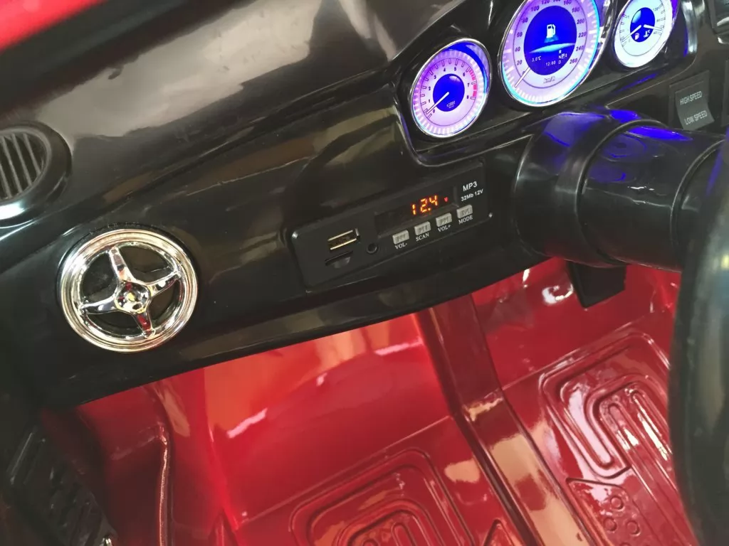 Coche electrico para niños Mercedes GLK-350 Rojo Metalizado salpicadero