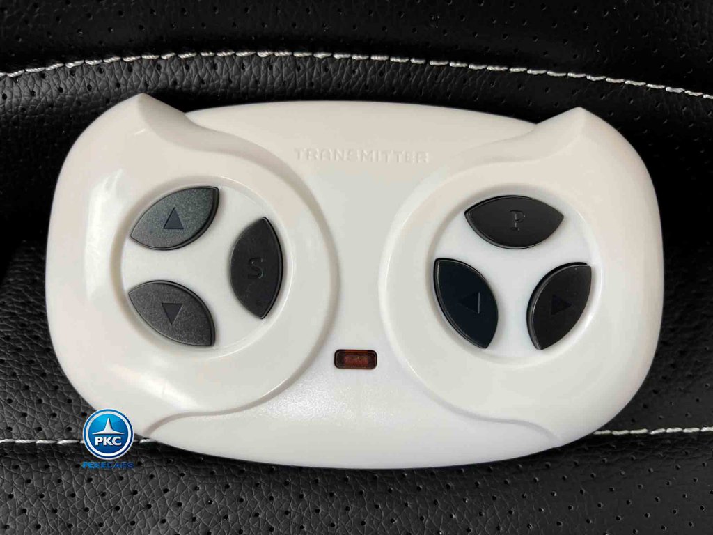 Coche electrico para niños Mercedes GTR 12V Blanco vista mando RC