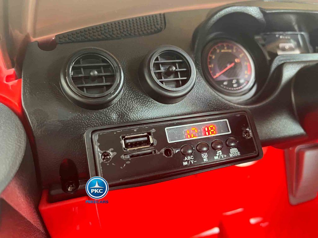 Coche electrico para niños Mercedes GTR 12V rojo vista voltímetro