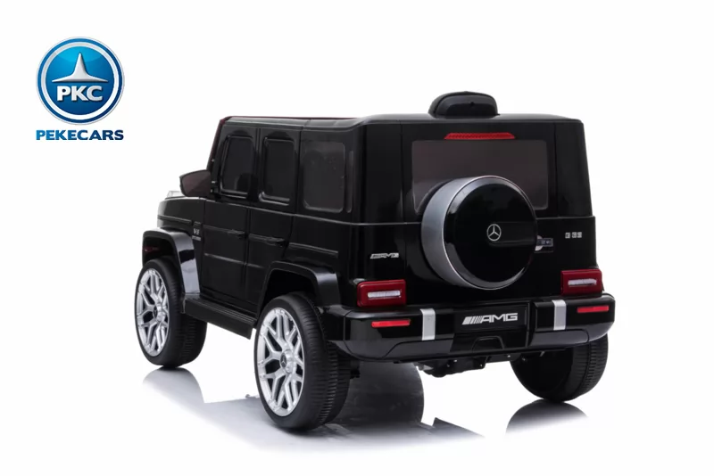 Mercedes Benz G63 AMG negro metalizado 3/4 trasera