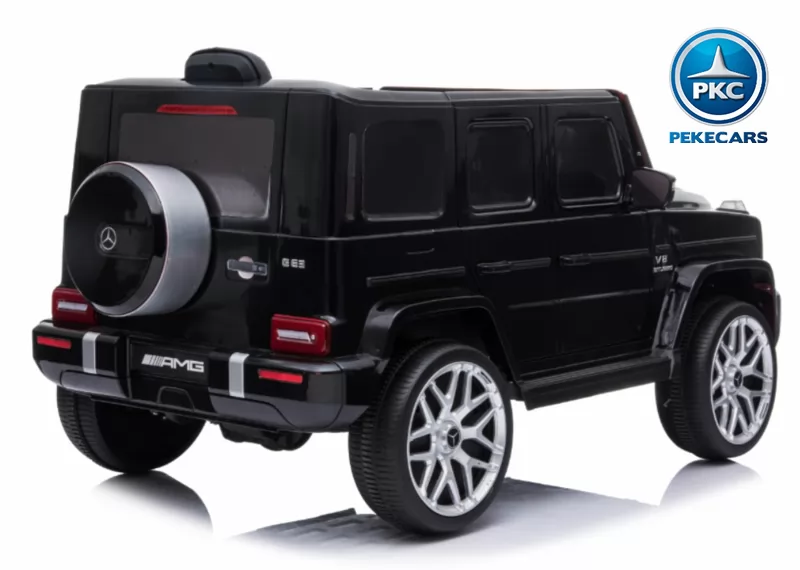 Mercedes Benz G63 AMG negro metalizado 3/4 trasera derecha