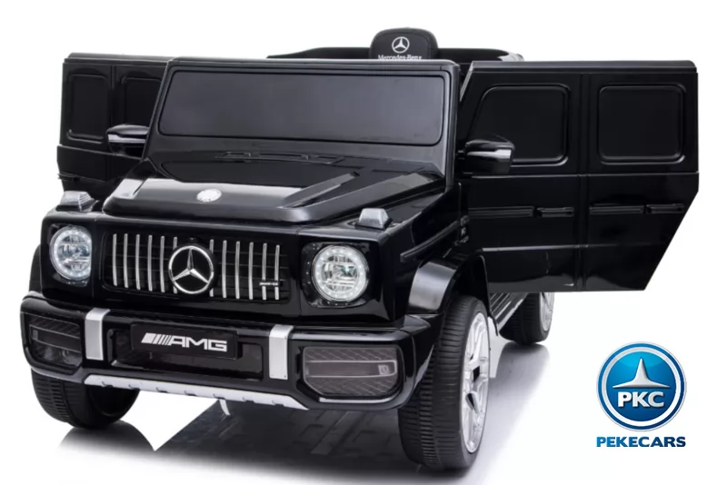 Mercedes Benz G63 AMG negro metalizado 3/4 puertas abiertas