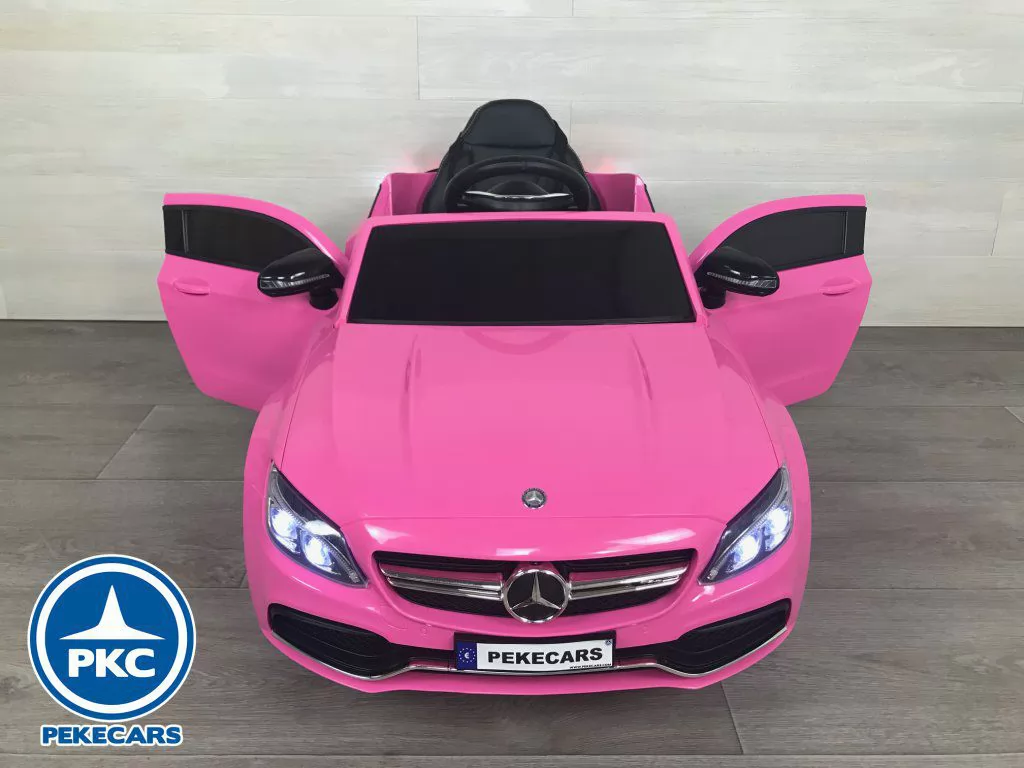 Coche eléctrico para niños Mercedes C63 Rosa vista frontal apertura de puertas
