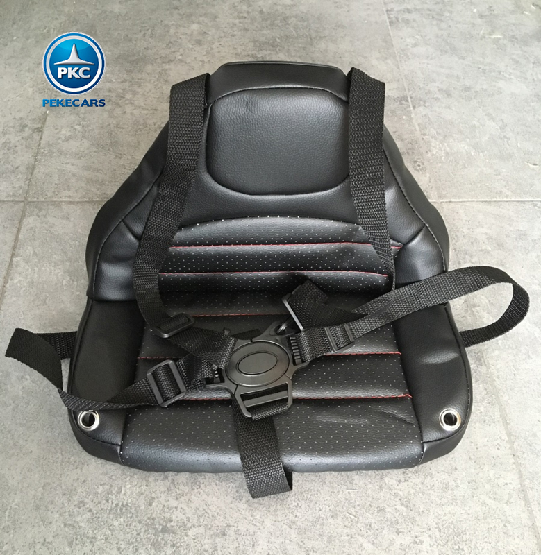 Coche eléctrico para niños mercedes GLA45 Negro metalizado vista asiento