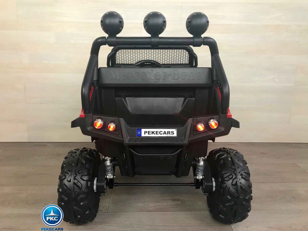 Mercedes Unimog JL199 rojo vista dede atrás
