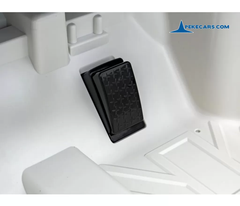 MINI ACEMAN 12V 2.4G Blanco pedal