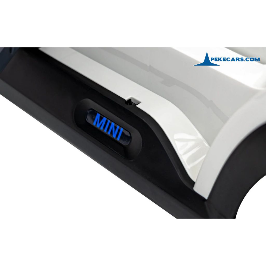 MINI ACEMAN 12V 2.4G Blanco detalle