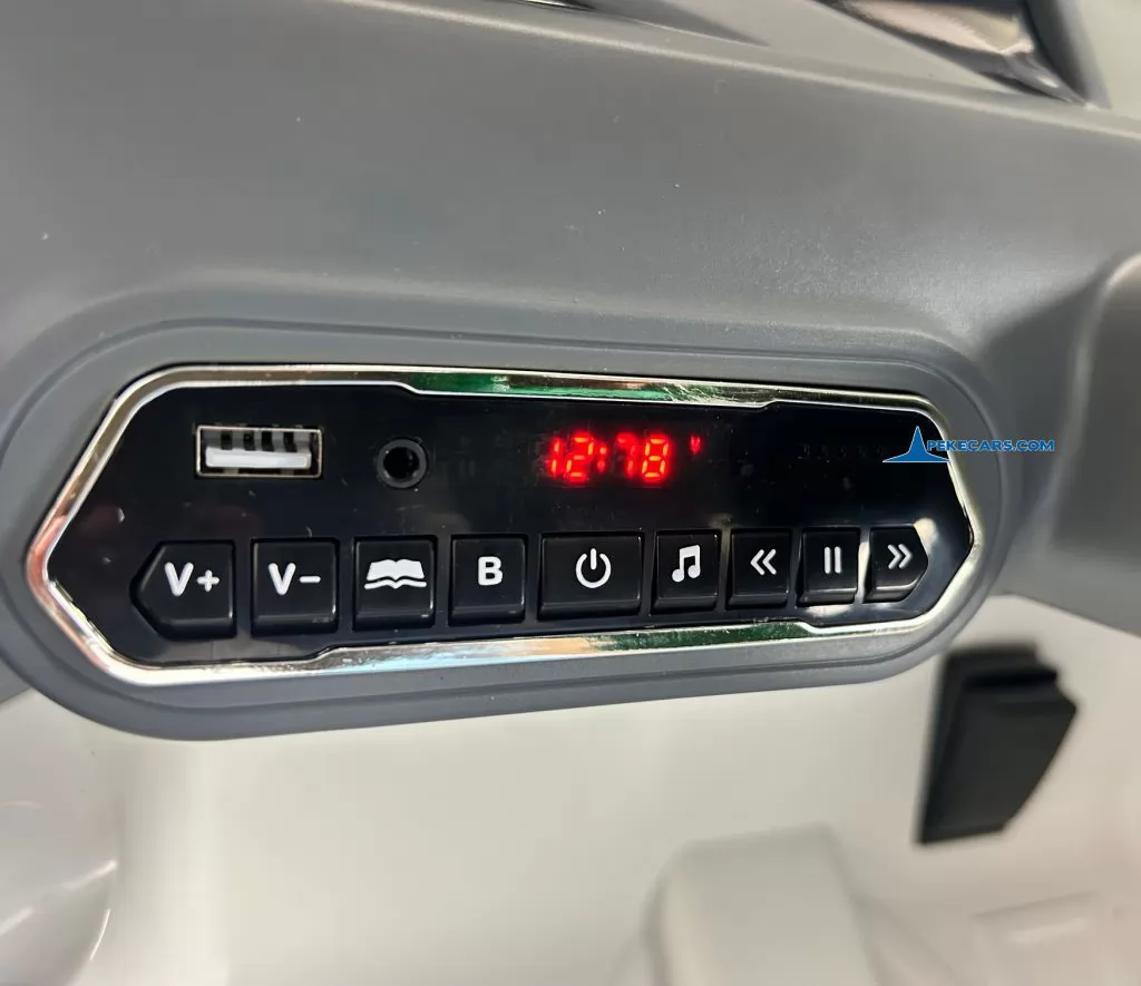 MINI ACEMAN 12V 2.4G Blanco mp3