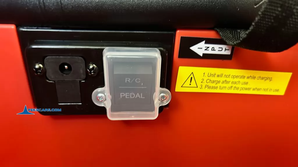 MINI ACEMAN 12V 2.4G Rojo enchufe