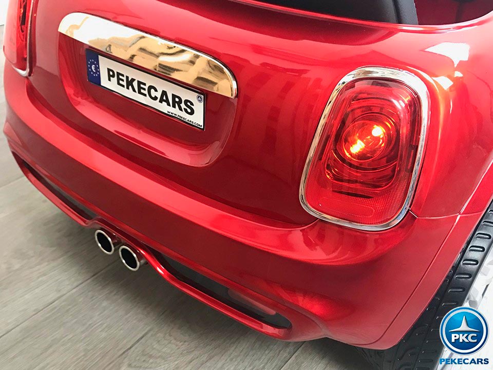 Coche eléctrico para niños Mini Style rojo metalizado vista trasera