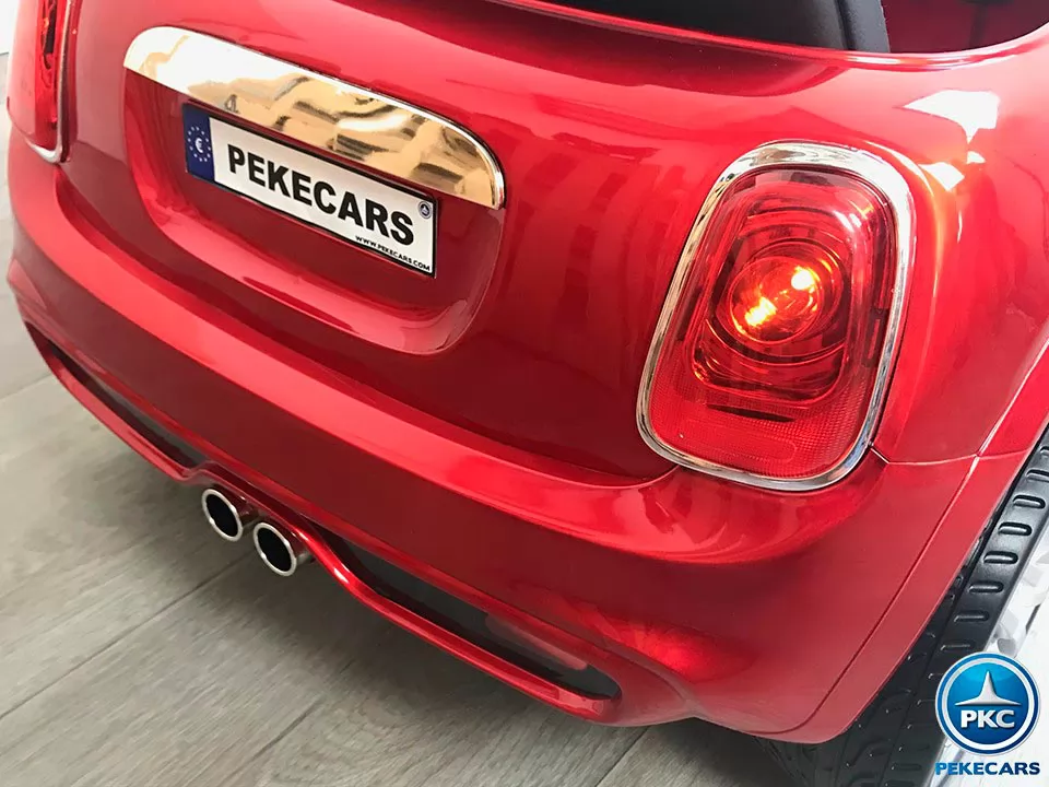 Coche eléctrico para niños Mini Style rojo metalizado vista trasera