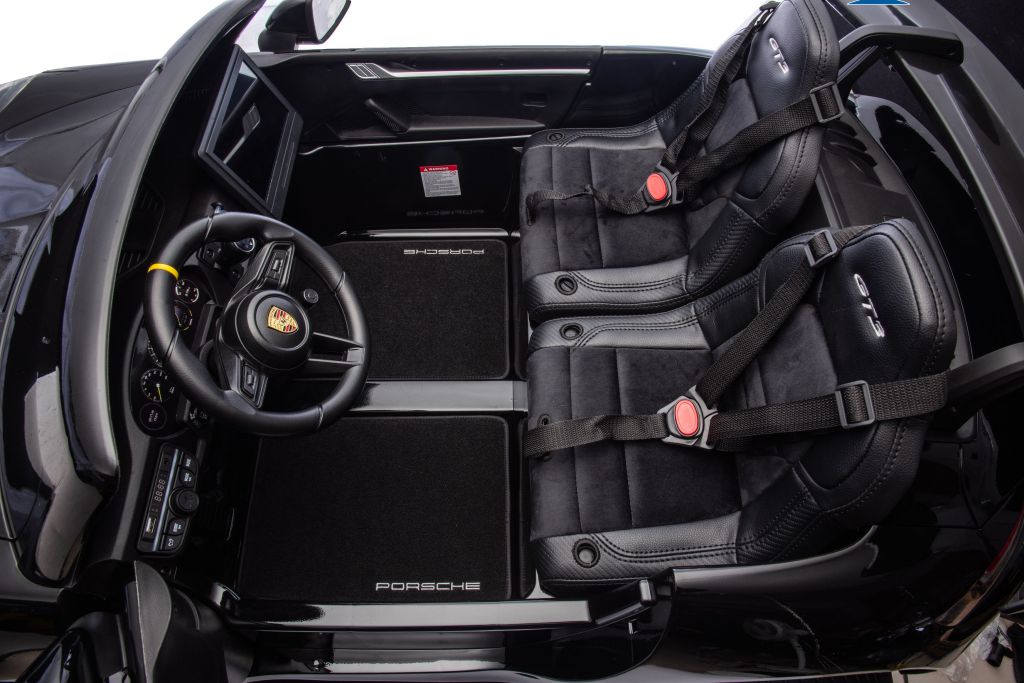 Porsche 911 GT3 24V 2 Plazas 2.4G Negro Metalizado interior