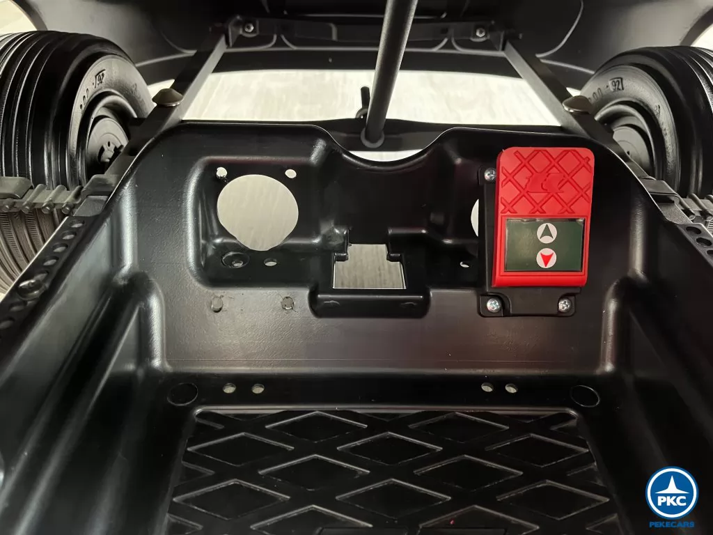 Porsche Boxer S 6V Rojo pedal