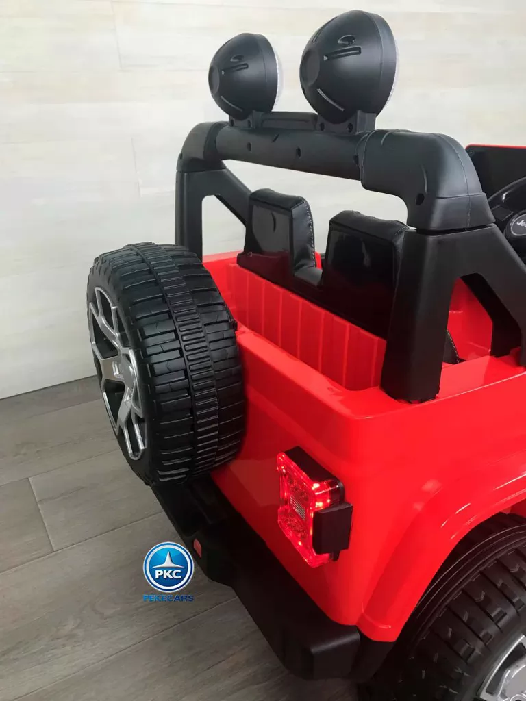 Jeep wrangler Rubicon 12V Rojo vista lateral ruedas trasera