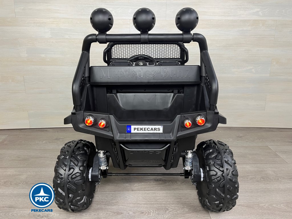 Todoterreno Mercedes Unimog 12v negro parte trasera