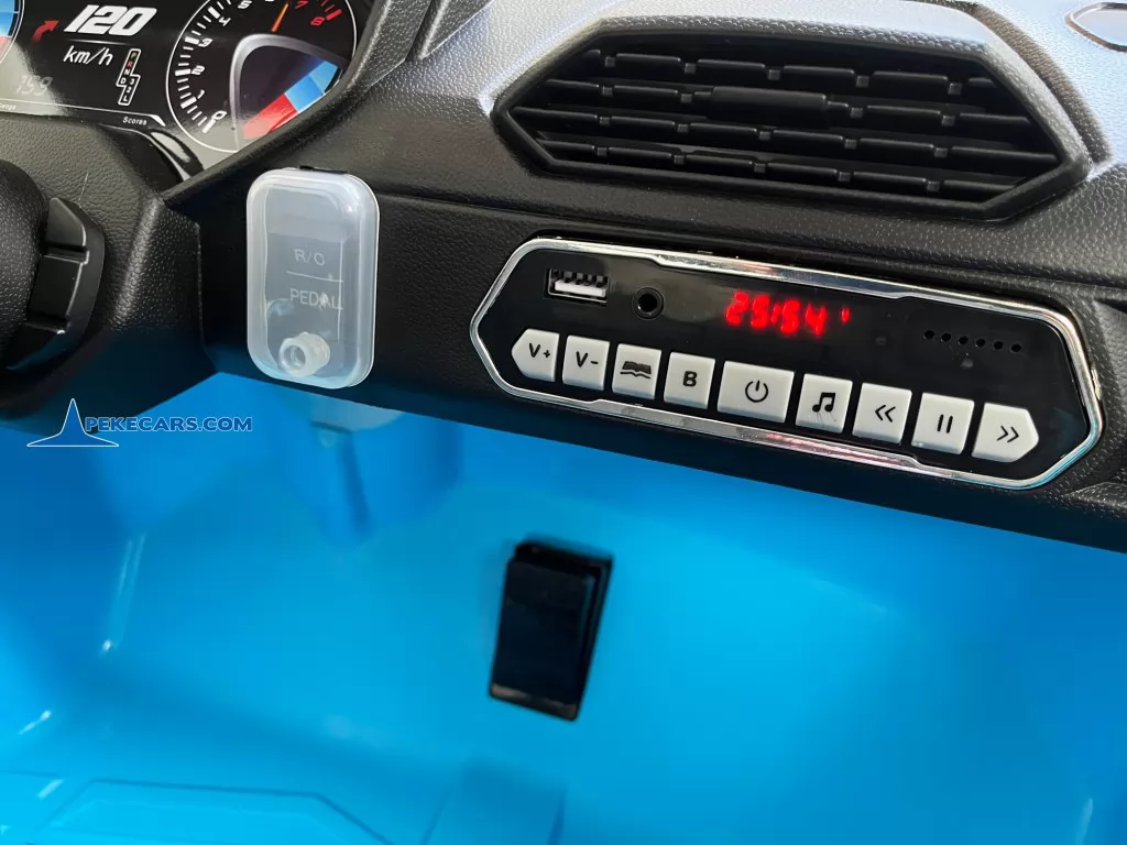 Todoterreno eléctrico infantil UTV Racing 24V 2.4G 2 Plazas Azul panel