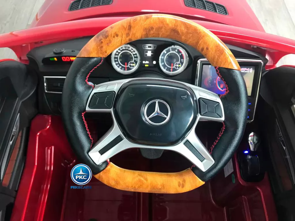 Coche electrico para niños Mercedes GL63 Version Super Luxe Rojo vista volante