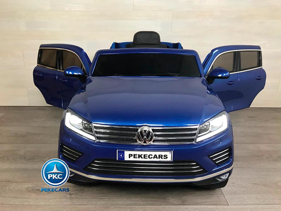 Coche electrico para niños Volkswagen Touareg MP4 Azul Metalizado vista de frente puertas abiertas