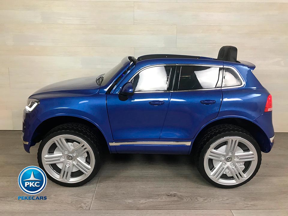 Coche electrico para niños Volkswagen Touareg MP4 Azul Metalizado vista lateral