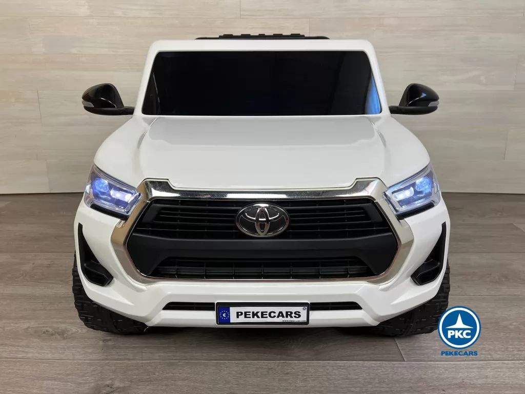 Toyota Hilux 12v 2,4Ghz blanco