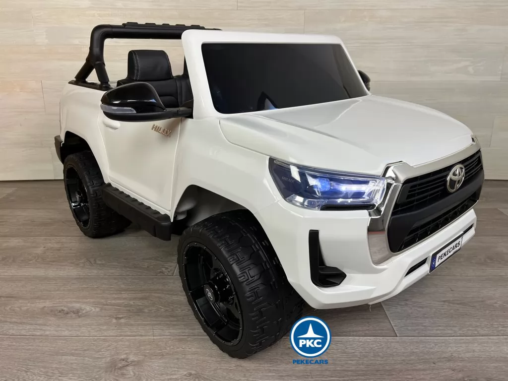 Toyota Hilux 12v 2,4Ghz blanco