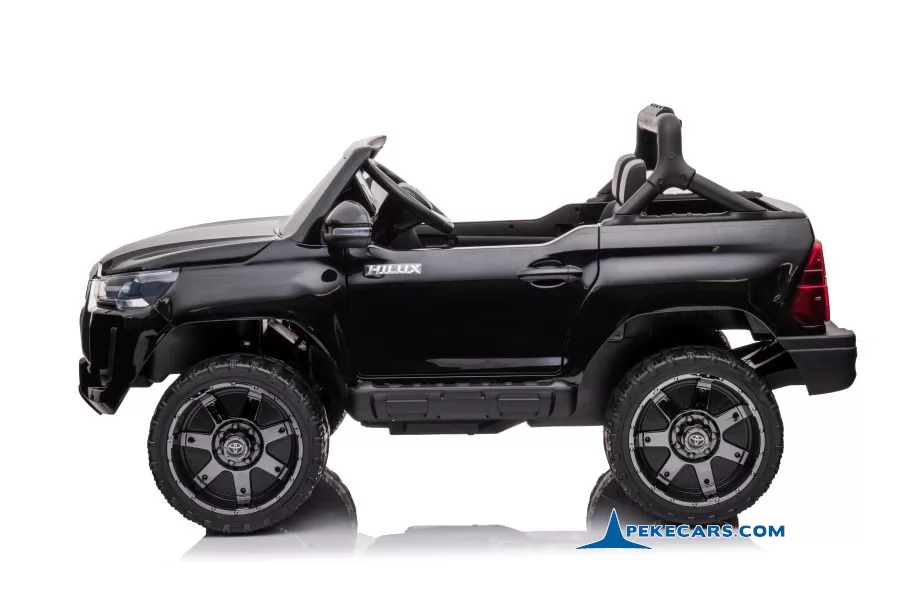 Todoterreno para niños Toyota Hilux 12v 2.4G Negro Metalizado con Pantalla Tactil MP4
