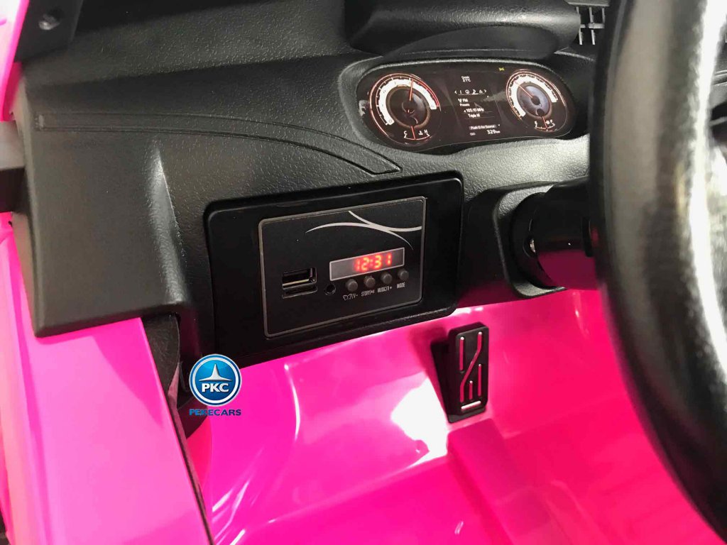Toyota Hi-lux 12v 2,4Ghz rosa vista voltímetro