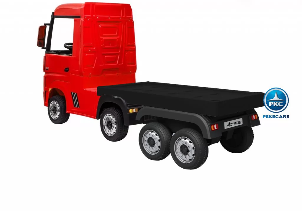 Trailer negro para el mercedes actros