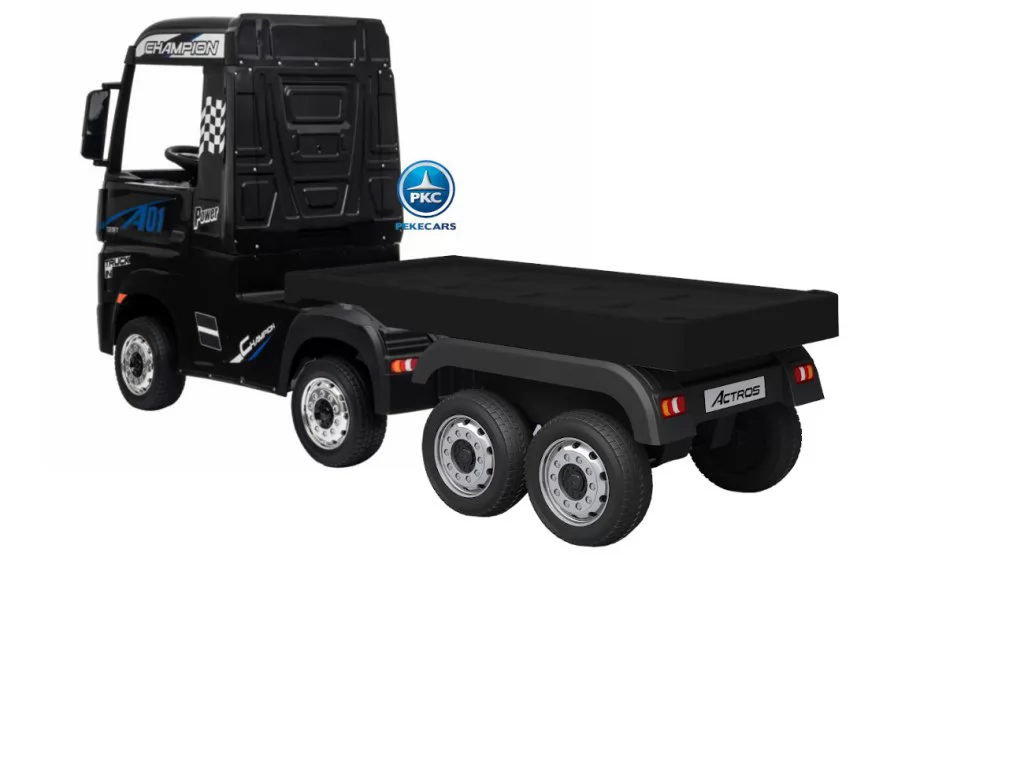Trailer negro para el mercedes actros