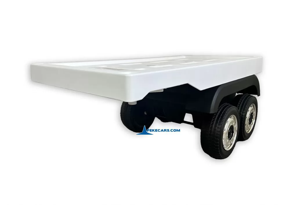 Trailer blanco para el camion mercedes actros
