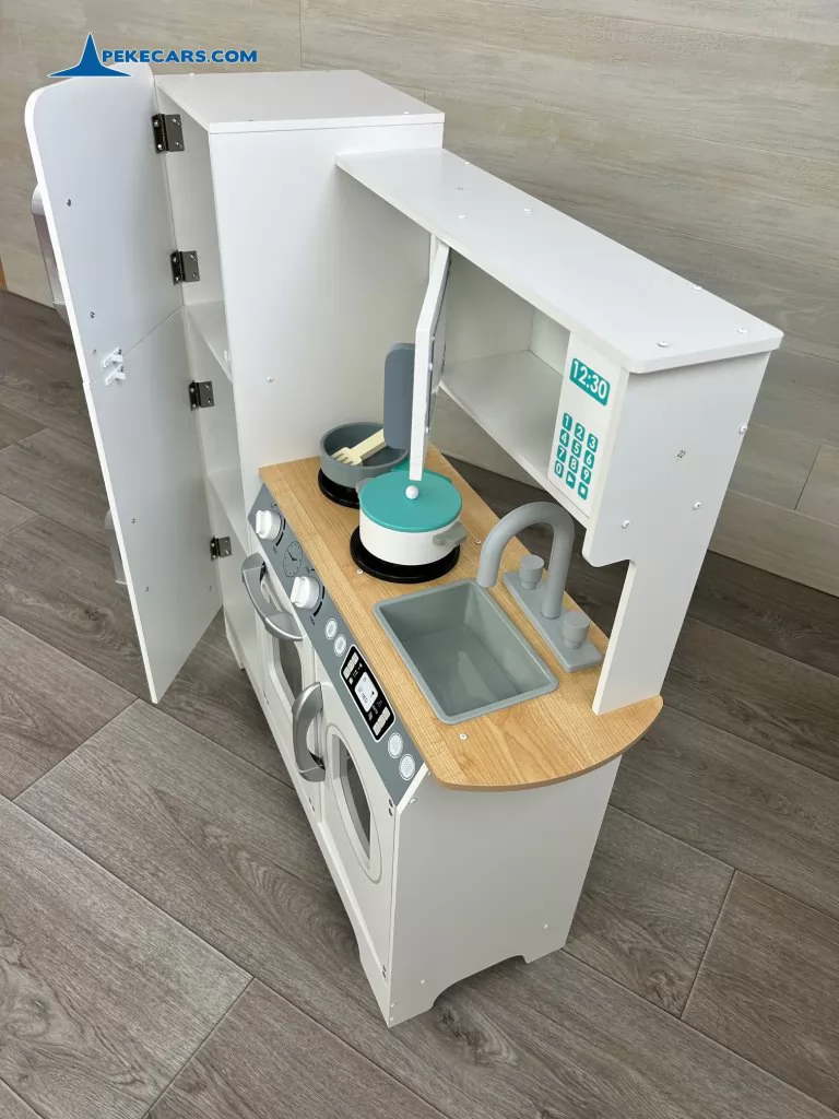 cocina de juguete blanca moderna