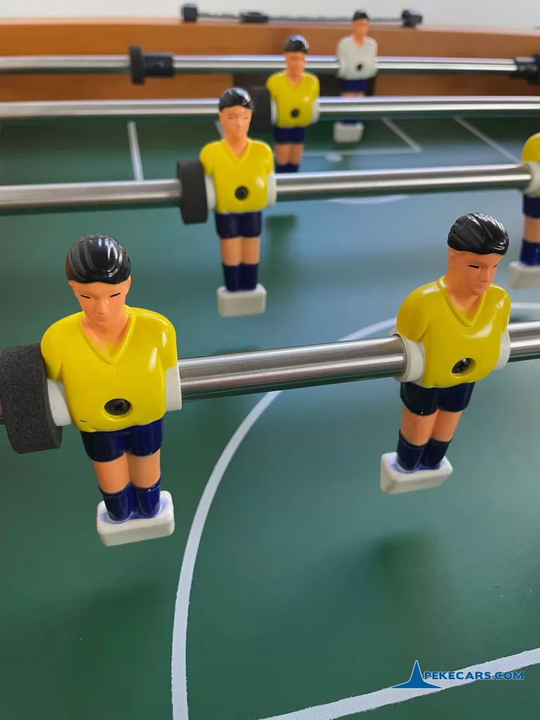 Futbolin de Madera Plegable Pekecars jugadores equipo 2