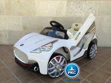 Pekecars gt deportivo 12V white top class para niños