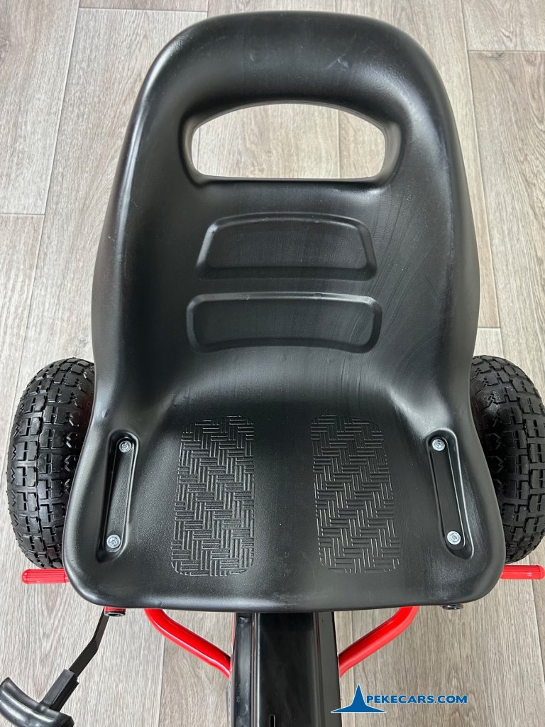 Kart a pedales Champion Red Edition asiento