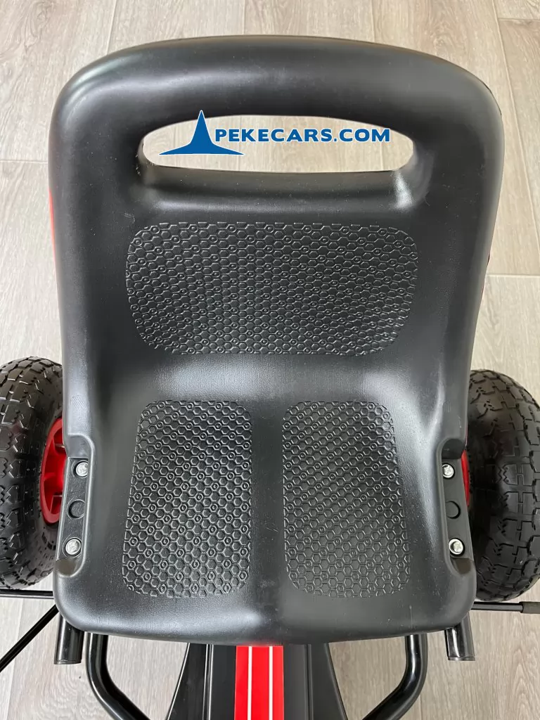 Kart de pedales GC001 negro asiento