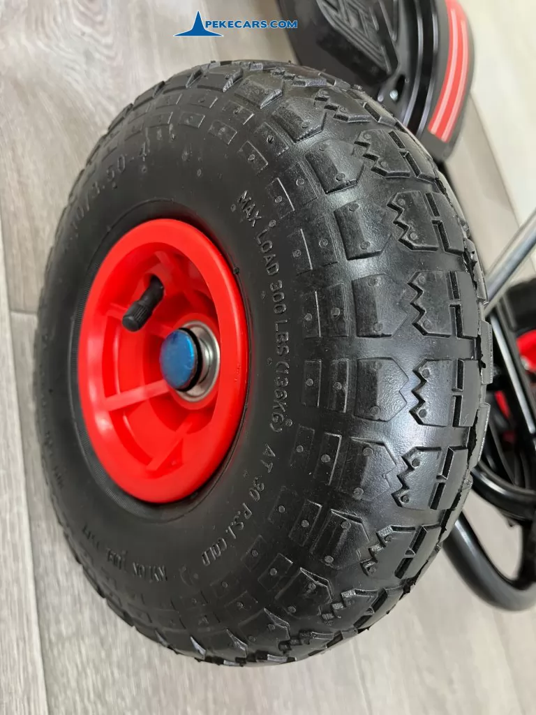 Kart de pedales GC001 negro con remolque