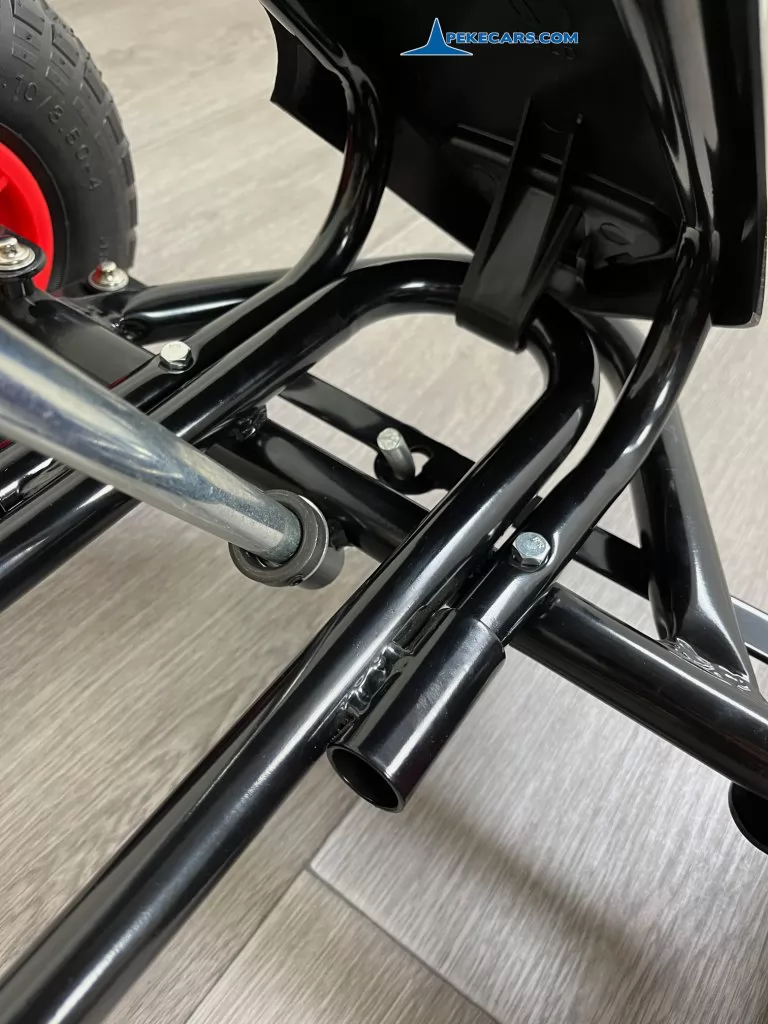 Kart de pedales GC001 negro con remolque