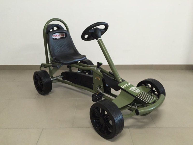 Kart a pedales GC004 Verde con ruedas de caucho