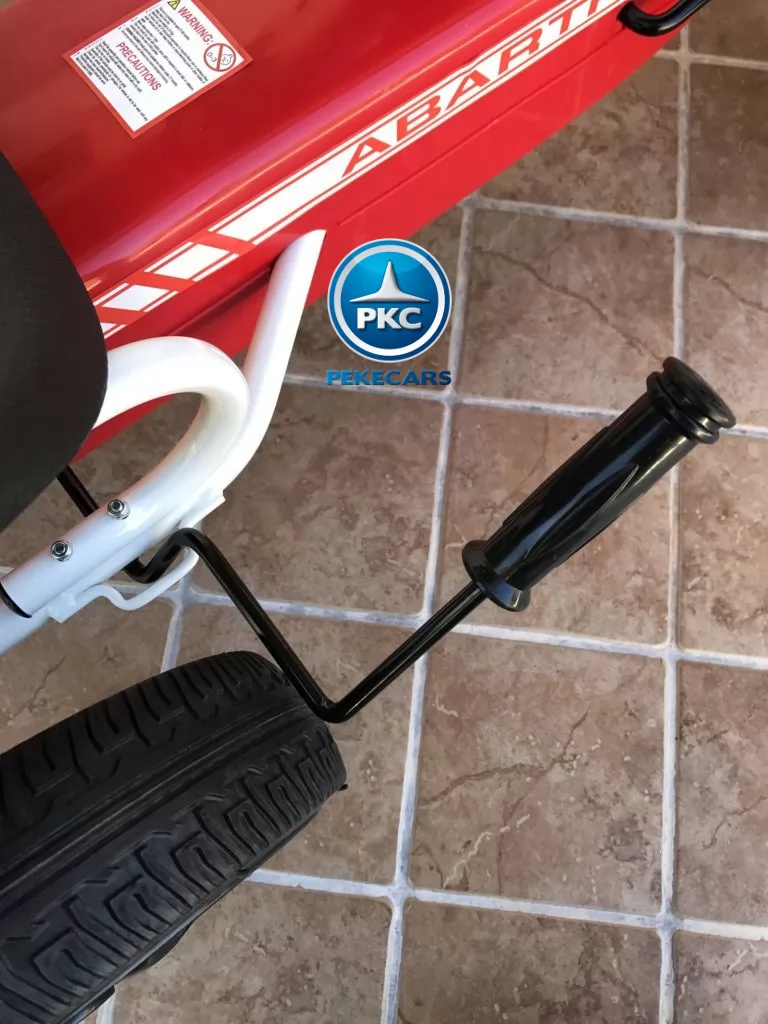 Kart a pedales Fiat Abarth Rojo freno de mano