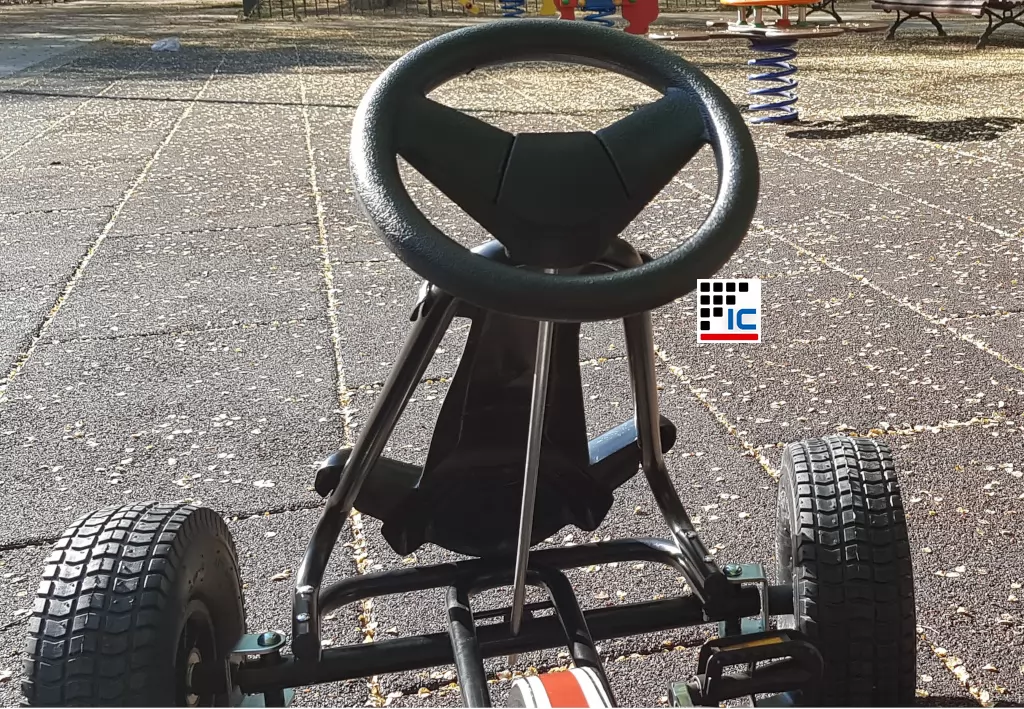 Kart a pedales Racing Car Volare Negro volante
