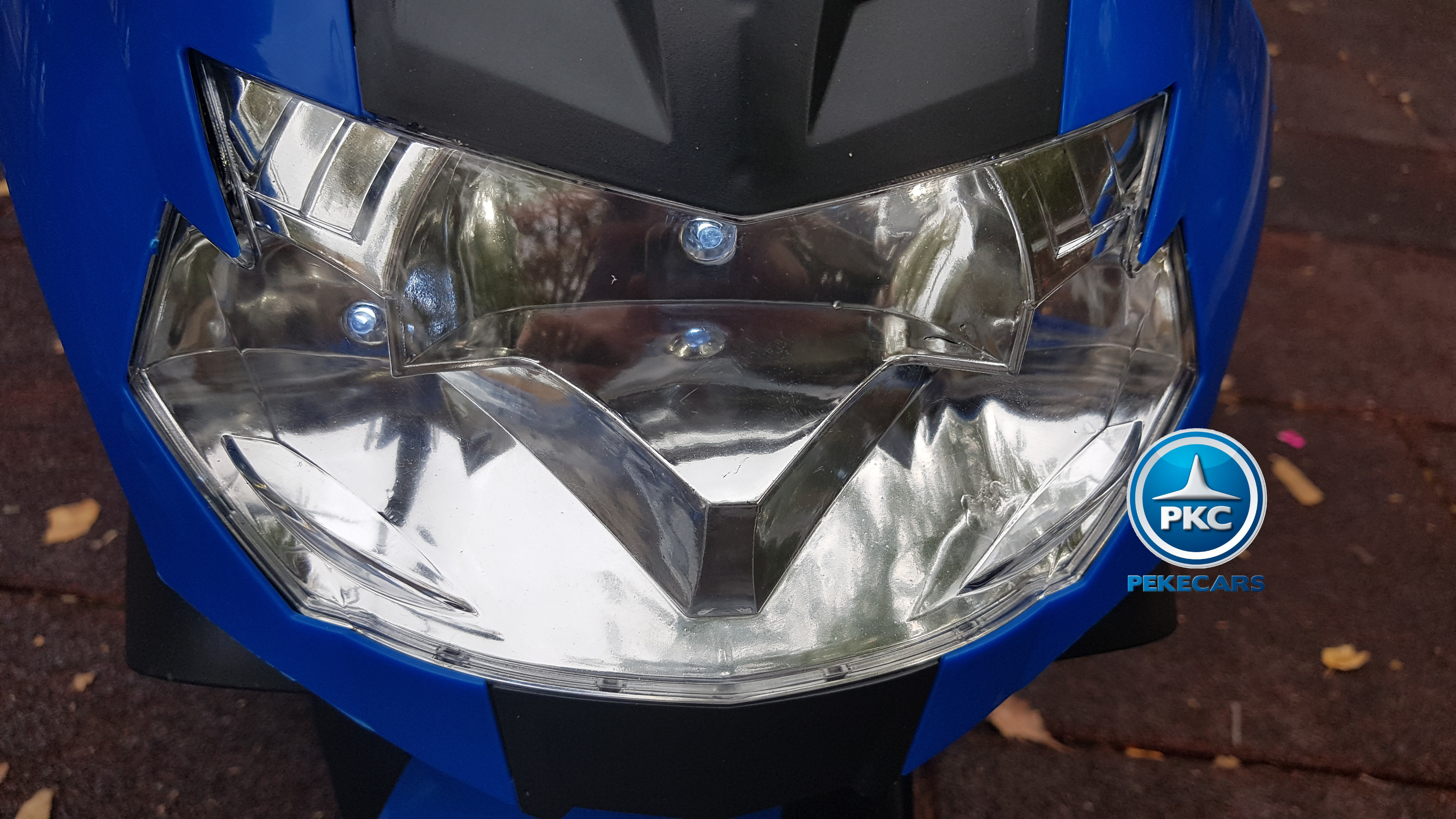 Moto electrica BMW style k1300s Azul - luces delanteras