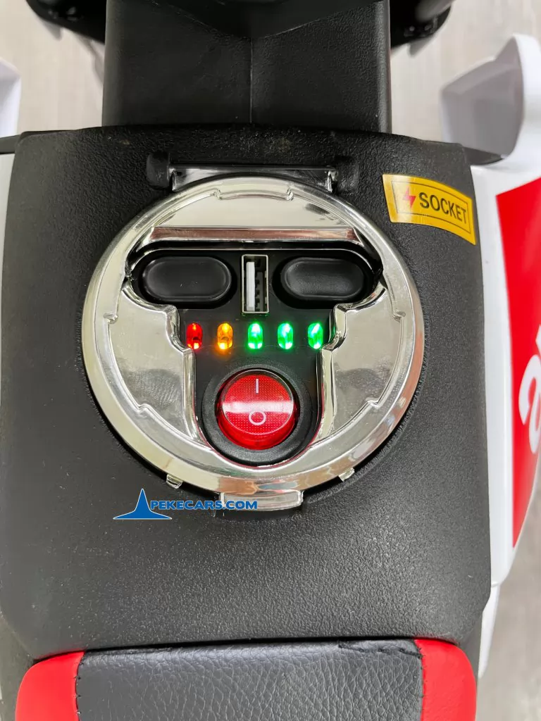 Aprilia RX 50 12V Blanca tanque gasolina
