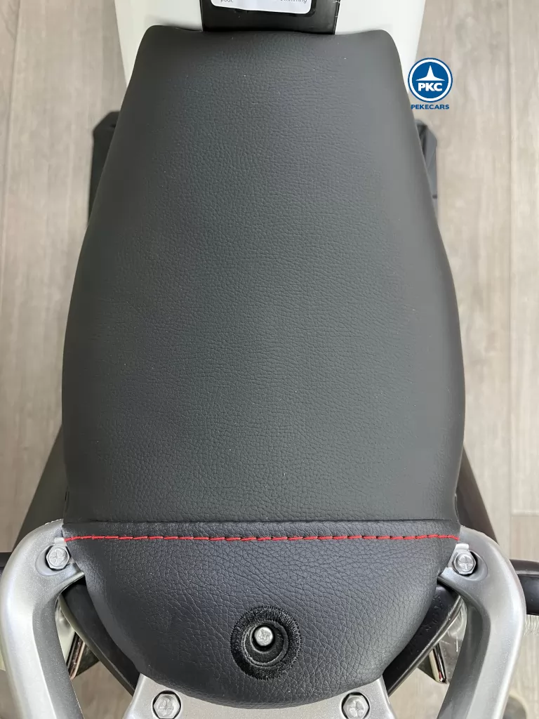 Moto de cross Máxima 12v Blanca asiento