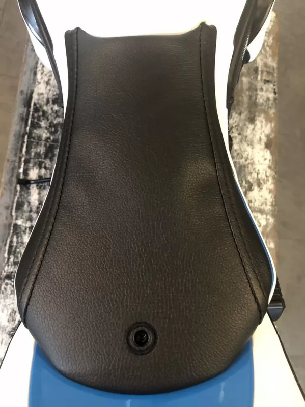 Moto eléctrica para niños BMW S1000RR AZUL asiento