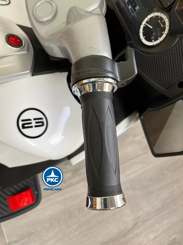 Moto eléctrica para niños BMW Style xmx609 Blanca manillar