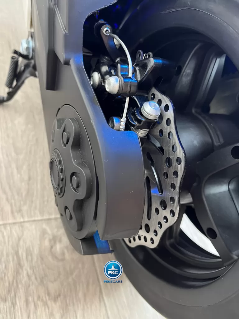 Moto de carreras estilo Ducati 24V Blanca