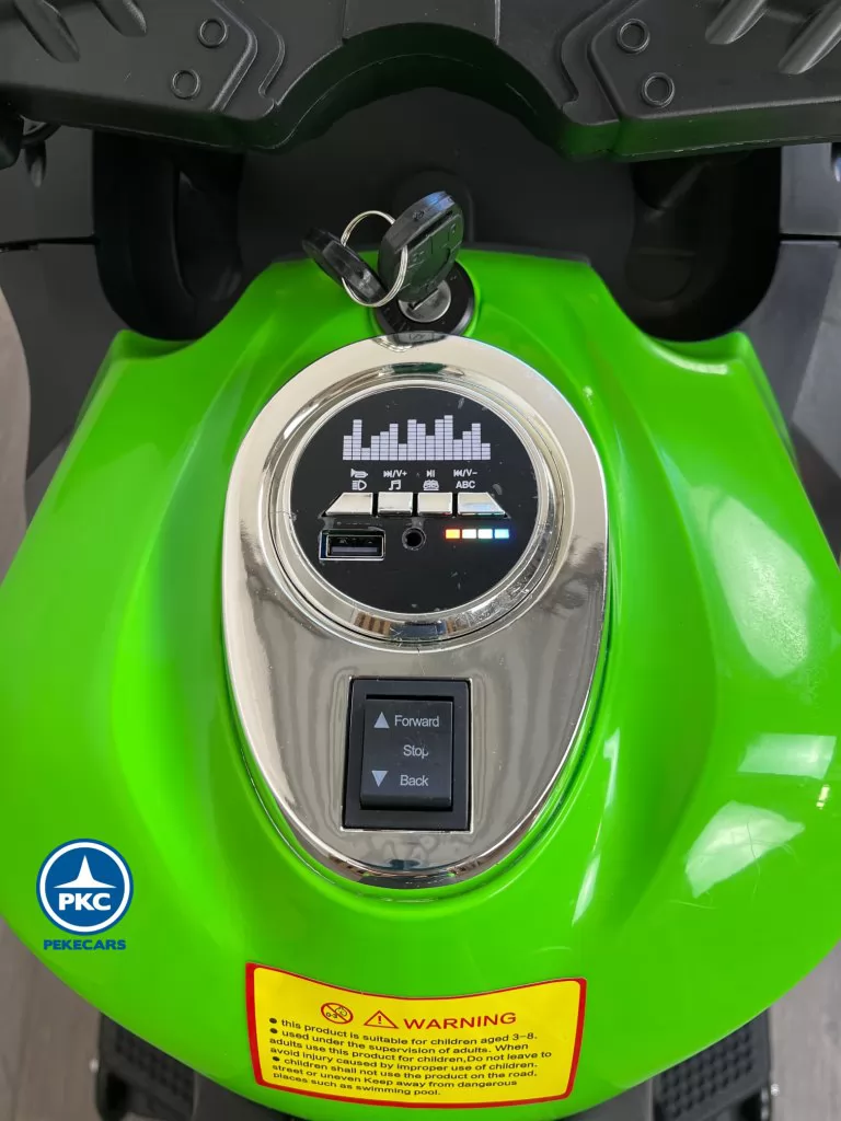 Moto de carreras verde special edition deposito