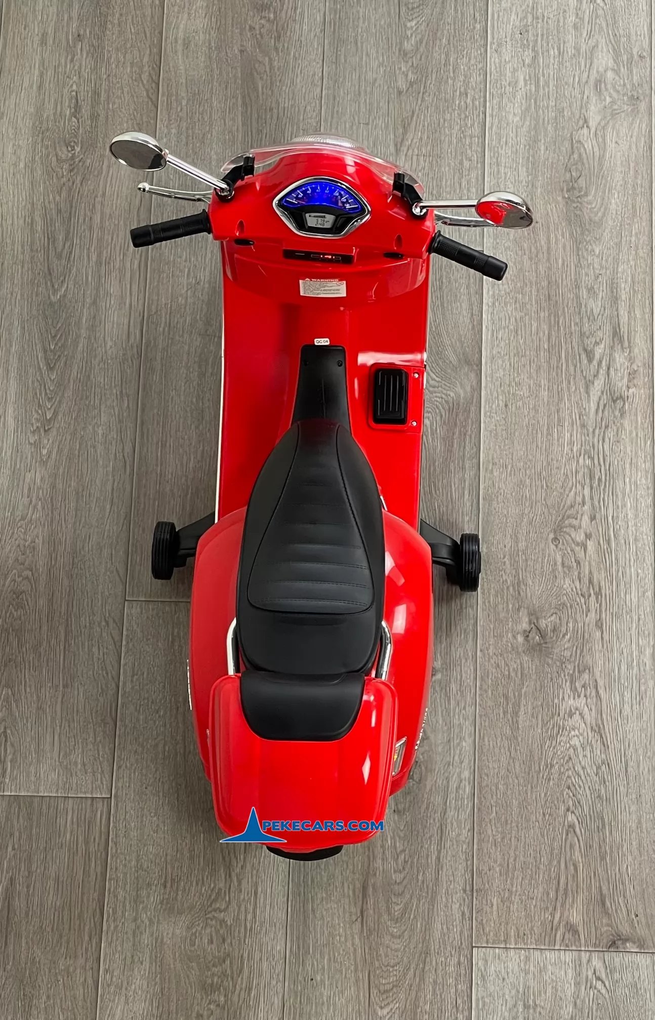 Moto Vespa GTS-S 12V roja 3/4 cenital