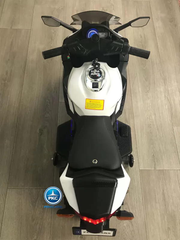 Moto de carreras blanca special edition