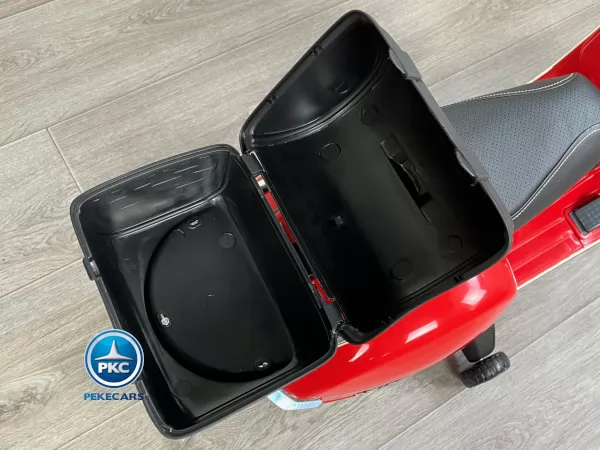 Moto electrica para niños Vespa Clasica Piaggio 12V Roja vista maletero